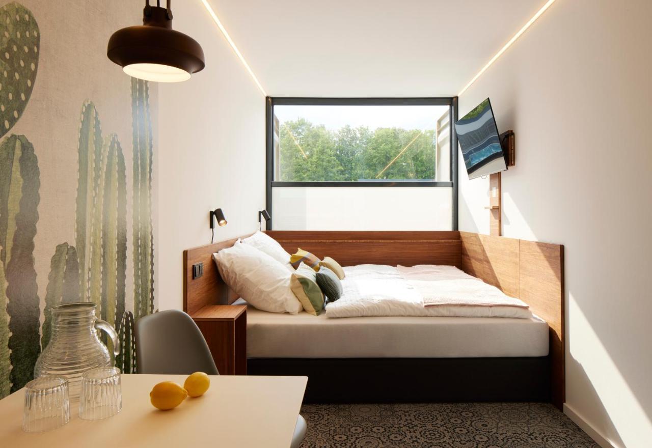 Tin Inn Montabaur L Einfach Gut - Das Hotel Aus Hochwertig Ausgebauten Ueberseecontainern Exterior foto